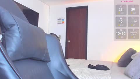Snapshot of jasperbrooksx chatting on October 22, 10:22 pm JBrooksXx online show from October 22, 10:22 pm