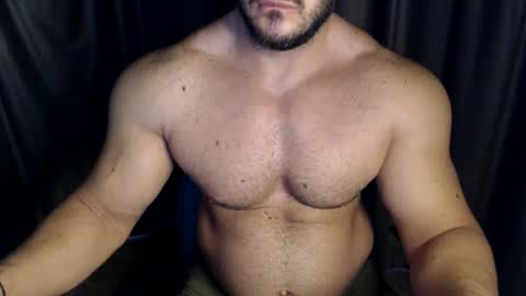 Snapshot of jasphermscl chatting on December 6, 1:27 pm JaspherMscl online show from December 6, 1:27 pm