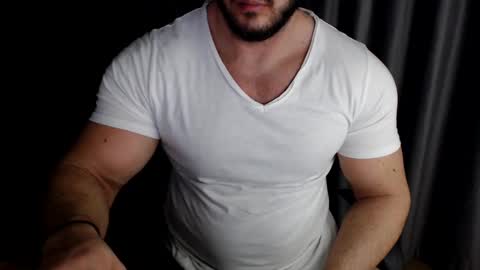 Snapshot of jasphermscl chatting on January 18, 1:08 am JaspherMscl online show from January 18, 1:08 am