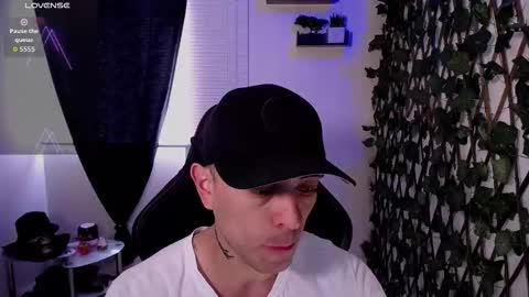 JKing  online show from February 4, 7:07 pm