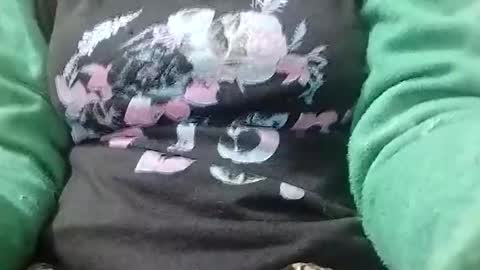 jasspreettt online show from December 18, 6:09 am