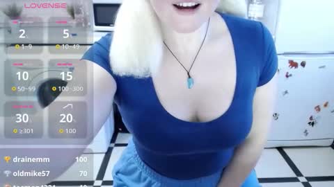 jassyjassypaw online show from March 13, 5:22 am