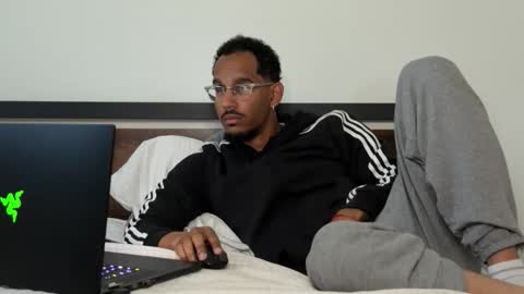  Jorge  online show from February 6, 4:21 pm