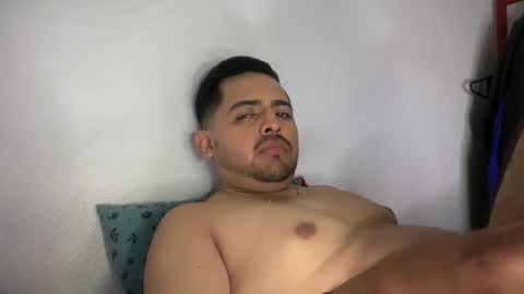 Snapshot of javiermichi chatting on November 2, 5:29 am javiermichi online show from November 2, 5:29 am