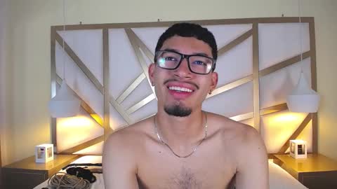 Snapshot of jaxon_carter chatting on September 14, 12:02 am jaxon_carter online show from September 14, 12:02 am