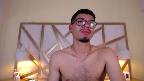 Snapshot of jaxon_carter chatting on October 6, 1:01 am jaxon_carter online show from October 6, 1:01 am