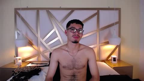 Snapshot of jaxon_carter chatting on October 22, 12:47 am jaxon_carter online show from October 22, 12:47 am