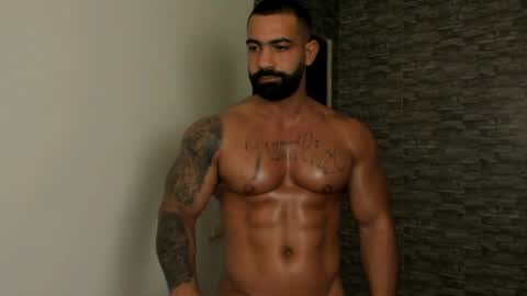JaxonHunk online show from May 27, 8:50 pm