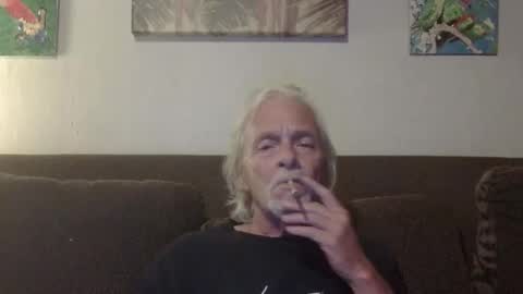 jay-jay1475 online show from May 20, 1:57 am