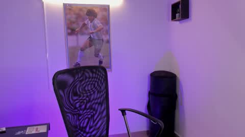 Jay Alvarrez online show from December 21, 6:47 pm