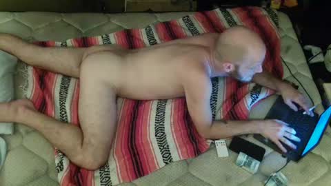 HUngBtmFl online show from December 18, 8:20 am