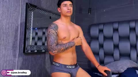 jaze_bradley online show from September 12, 1:35 pm