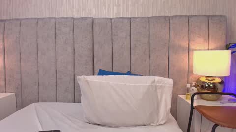 Jazmin online show from September 30, 9:25 pm