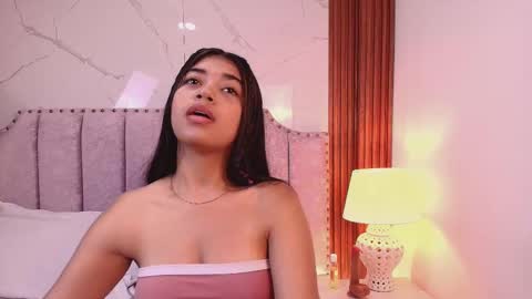 Jazmin online show from October 15, 9:59 pm