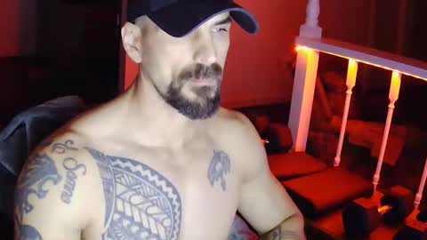 jdcornett85 online show from December 5, 1:49 am