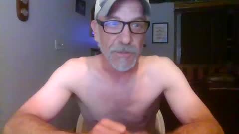 jdgiddy69 online show from June 25, 1:13 am