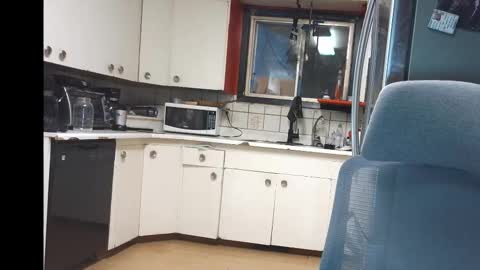 jdog00133 online show from October 30, 2:23 am