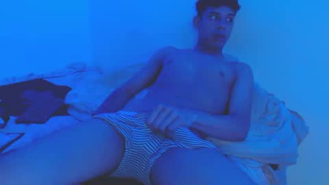 jeampier_sexy online show from January 8, 4:23 am