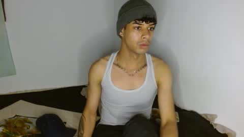 jeampier_sexy online show from December 1, 11:29 pm