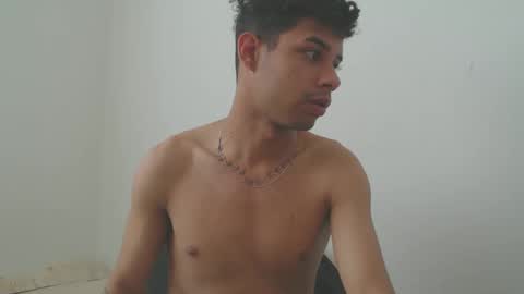 jeampier_sexy online show from January 12, 7:42 pm