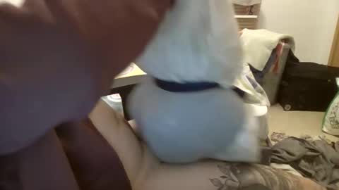 jean935546 online show from January 31, 11:35 pm