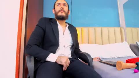 Jeanpiere online show from January 17, 2:43 am