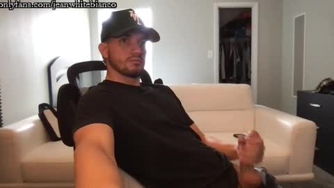 Snapshot of jeanwhitebianco chatting on September 9, 3:56 pm jeanwhitebianco online show from September 9, 3:56 pm