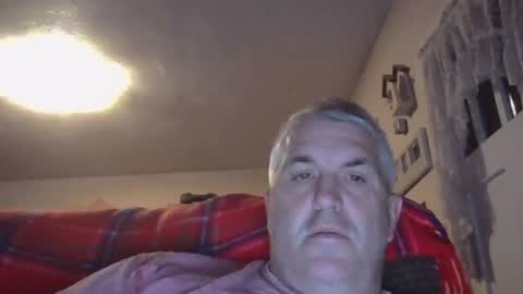 dadbody71 online show from June 7, 3:00 am