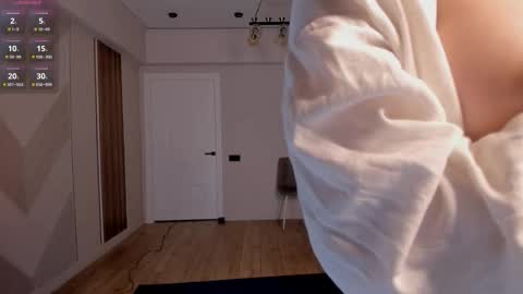 jee__son online show from December 2, 4:16 pm