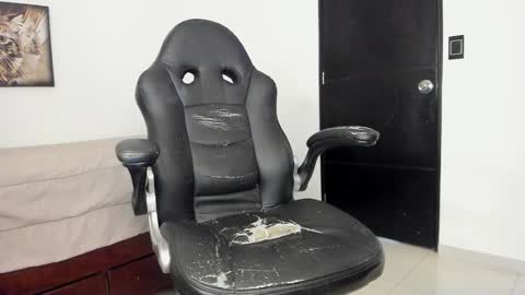 Jeanpii01 online show from March 3, 8:49 pm