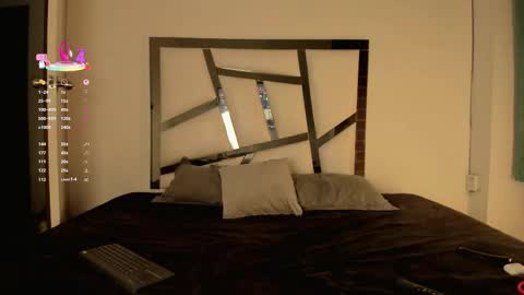 jei_7m online show from November 18, 11:37 pm