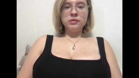 Inna  online show from October 24, 6:14 am