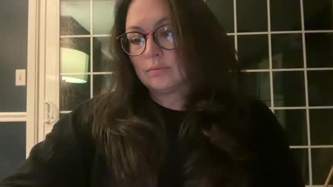 Snapshot of jellybeanin chatting on December 28, 7:00 am Jelli online show from December 28, 7:00 am