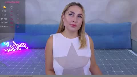 Snapshot of jemalia chatting on October 16, 1:00 pm Alice online show from October 16, 1:00 pm