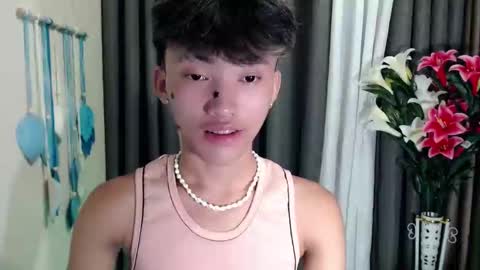 jemart_urnaughtboy online show from April 8, 11:46 am