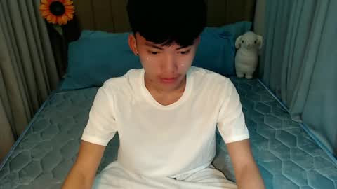 jemart_urnaughtboy online show from July 8, 6:00 pm