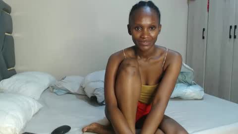 Jemmi online show from November 17, 10:45 pm