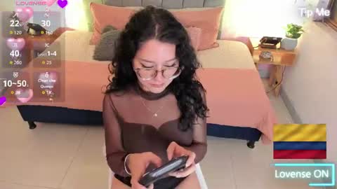 jenn online show from June 22, 8:49 pm