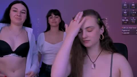 jenna_elayne online show from June 1, 1:45 pm