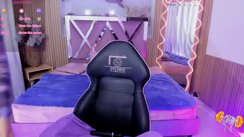 jenna_tay1 online show from May 7, 7:31 pm