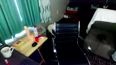 Jenna Cross online show from January 15, 4:00 pm