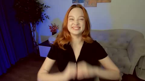 Jennifer online show from January 18, 1:42 pm