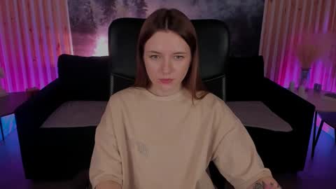 Snapshot of jennydens chatting on February 11, 2:03 am Jenny NO Nude online show from February 11, 2:03 am