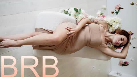 Snapshot of jennydens chatting on September 16, 11:45 am Jenny NO Nude online show from September 16, 11:45 am