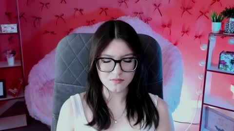 JENNY online show from May 20, 5:26 am