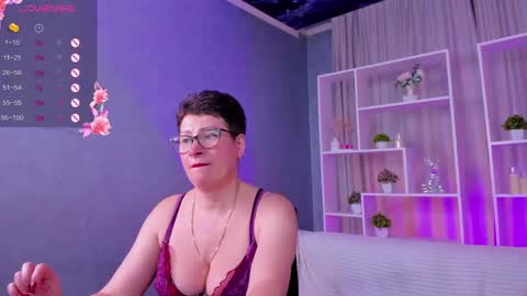 Jenny online show from April 25, 1:41 pm