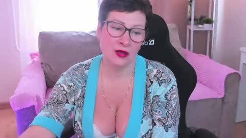 Jenny online show from May 26, 8:09 am