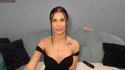 Snapshot of jennyxxx00 chatting on October 1, 7:24 pm Jenny online show from October 1, 7:24 pm