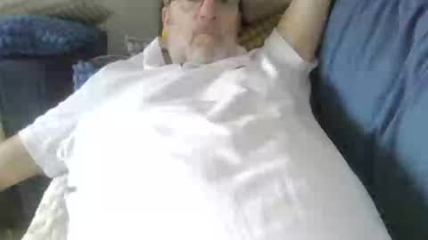 jens19651 online show from May 8, 10:21 am