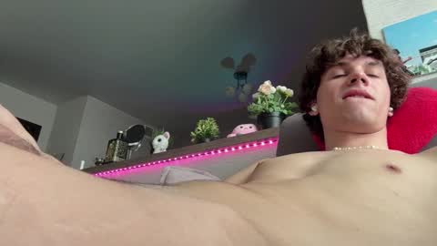 jeremy1scott online show from March 21, 8:19 am